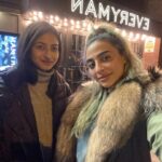 Gurbani Judge Instagram - Sister appreciation post. We’ve come a long way. I just wanted to thank you for the time we had 💕 To be seen and heard by those you hold close is the most precious thing. #mysister #sap #asinsappypost #alsoSisterAppreciationPost = SAP LOL. #thegreatpain (Also she prolly not gonna like this pic but I think you look like a kid so how can you complain about that 😂) United Kingdom