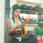 Gurbani Judge Instagram - #Sponsored Staying on top of my fitness game is not easy, but - I keep going on with Himmat and with my partner for aches and soreness – the new Iodex Rapid Action Spray which reduces internal swelling and provides targeted relief from aches and pains. #ThodiHimmatThodaIodex @iodex_in #Iodex #RapidActionSpray #DontStopYourselfStopThePain #StopthePain #5ActiveIngredients . . . . . Disclaimer: Ayurvedic proprietary medicine. For External Use Only. Use as directed on pack. *Iodex Rapid Action Spray contains methyl salicylate & menthol that are known to go deep into skin and reduce internal swelling | Known for given indications – Neck Pain, Back Pain, Knee Pain, Sprain and Strains