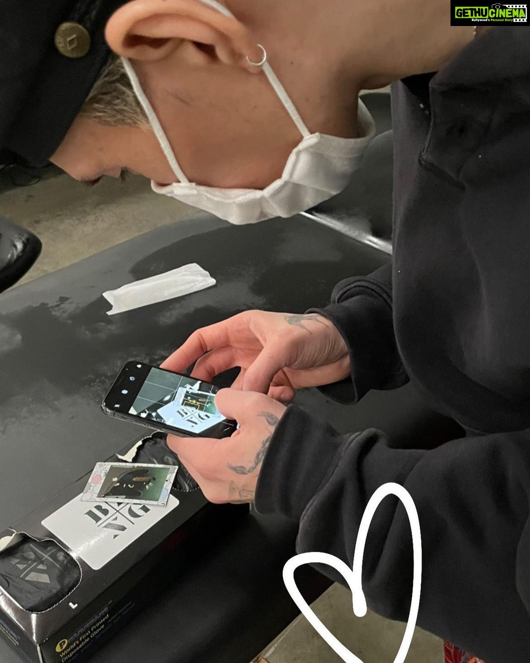 Gurbani Judge Instagram - went to NYC a month ago, got some ink. Starting off the TBT reminiscing with @coldgraytattoo at @bangbangnyc β¨ #whilewestayHome #aTBT #masksOn #freshInk #noplacelikeNYC #alsonoplacelikeHome #tattooasmr #frankiesbride #tributeInk #polaroidArt Thank you for my Monster Munster CG πππΌ Bang Bang Grand