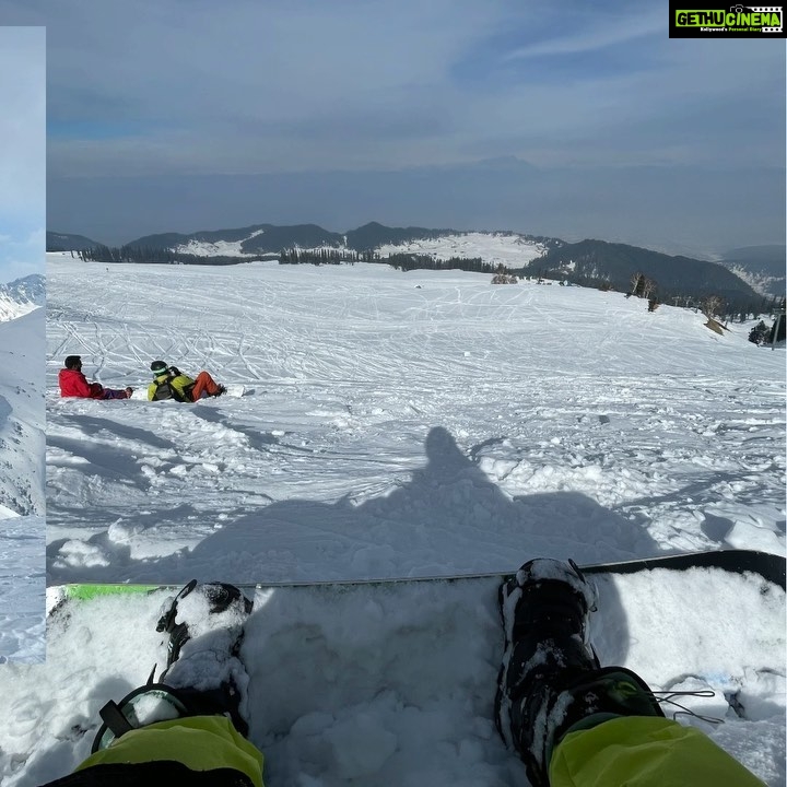 Gurbani Judge Instagram - GULMARG! 🏔🏂💯☀️❄️ I still have more pictures to post :P Currently on my first international flight of 2021 🥲so making collages with the many hours I have at hand. Feels s’good to be back up here. I missed you skies! I missed you flat beds, missed flying for double digit hours, missed you WIFI sorcery in the clouds, missed little sachets of condiments that are impossible to open safely without spilling half of them on yourself lol, missed the magic of TIME TRAVEL! Ok maybe this should’ve been a flight post. Lol. Side note: I could never call it a ‘photo d<<p’ I have too much respect for the photos and the memories lol. ENJOIIIIIIIIII 😍☺️ #Kashmir #Gulmarg #snowboarding #thebest #loalife #nocomplaints #100Life Gulmarg, Kashmir