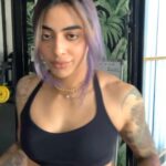 Gurbani Judge Instagram - Ahhh shred szn ⚡️ Goes so well with sweater weather 😅😂 happy to be in the Bay for another winter ❄️ #heaviestandleanest #2300+cals #carbivore #liftLife #65 #therehastobeJoyintheJourney #presently #loalife #balance CC : @lil_kimble_