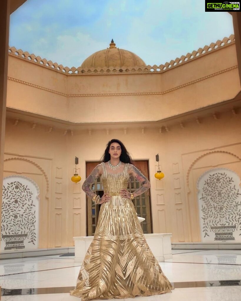 Gurbani Judge Instagram - This. dress. 💛 By @amitaggarwalofficial Styled by @aasthasharma + @reannmoradian for @4moreshotspls szn II __________________________ I have just a few pictures from this day and very short videos. I attached one on the next slide :) because living breathing pictures are always something special (even though one might feel like one is dying bc of the weather- did I mention how hot it was!?). Also a night shot of how great the eye make up was. It’s all @patmcgrathreal 👌🏼 #4msp #szn2 #everythinggolden #staygoldfam #udaipur #theheattho #shallneverforgetyou #lol #andthisdress #prettysurealliwasthinkingwasIneedanappleceleryjuice #forreals #veryhappyigottowearbootswiththisdress #UmangExcerpts The Oberoi Udaivilas