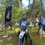 Gurbani Judge Instagram - I’m having too much fun shooting for this show 🥰😬 BRAAAAAAAP (it’s a verb, lol) @mtvindia @heromotocorp Bani in custom @noughtone01 @abhishekpaatni 💙 Mumbai, Maharashtra