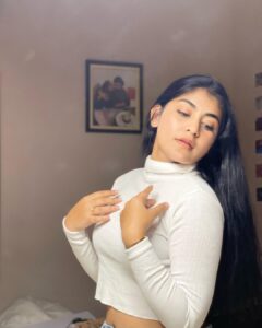 Hasini Anvi Instagram - Darling, you are a work of art. 🤍

Outfit: @clothesareloveeee