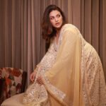Himanshi Khurana Instagram – Outfit by @asalabusandeep @abujanisandeepkhosla
Jewellery by @houseofshikha
Styled by @shrushti_216

Hair @hairbyramaartist 
📸 @himanshukhurana1