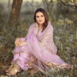 Himanshi Khurana Instagram - ❤️❤️ Outfit @harkiranbasra Jewellery @urbanmutiyar Hair @hairbyramaartist Mua @saurabhmakeovers 📸 @himanshukhurana1