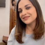 Himanshi Khurana Instagram -