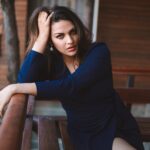 Himanshi Khurana Instagram -