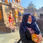 Himanshi Khurana Instagram –  Mata Shri Baglamukhi Mandir