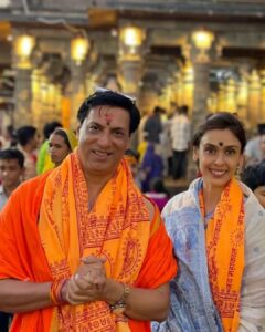 Hrishitaa Bhatt Instagram - Visited Mahakaleshwar temple to seek blessings from Baba Mahakal 🙏🏻🙏🏻

.
.
.
.

#hrishitaabhatt #bollywoodactress #mumbaiinfluencer #mumbaiinstagrammers #mumbaidaily #mumbaigram #mumbaifashion  #bollywoodfashion  #bollywoodstyle #indianactress #mahakaleshwar #mahakaleshwartemple #prayers #madhurbhandarkar #religious
