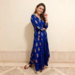 Hrishitaa Bhatt Instagram - Decked up in blue to enjoy Day 3 of #navratri2022 . . Outfit - @rivaajclothing . . . . . #hrishitaabhatt #bollywoodactress #mumbaiinfluencer #mumbaiinstagrammers #mumbaidaily #mumbaigram #mumbaifashion  #bollywoodfashion #bollywoodstyle #indianactress #glitz #glamourous #navratri #navratrispecial #navratrioutfit #navratrifestival #bluelook