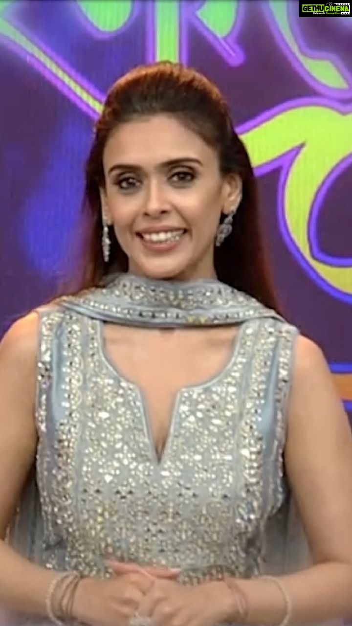 Hrishitaa Bhatt Instagram - Dont miss to watch this week's episode of #Rangoli at 8am on Sunday only on @ddnational @ddnationalrangoli . . Wardrobe Courtesy- @sequinzeindia Stylist- @stylebyriyajn Assisted by- @Moreprachi__ @riyagarg3882 Jewelry- @shillpapuriidesignerjewellery Makeup- @makeovrsbyritaa @manish_kerekar . . . . . #reels #reel #reelitfeelit #reelsinstagram #reelkarofeelkaro #bollywood #bollywoodsongs