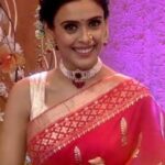 Hrishitaa Bhatt Instagram - Dont forget to watch #Rangoli Ganpati special episode at 8am on Sunday on @ddnational @ddnationalrangoli Wardrobe Courtesy- @kiaadesigner Stylist- @stylebyriyajn Assisted by- @Moreprachi__ Jewelry- @shagnaofficial @mediatribein @shillpapuriidesignerjewellery Makeup- @makeovrsbyritaa @manish_kerekar . . . #hrishitaabhatt #Rangoli #reels #bollywoodsongs