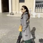Hrishitaa Bhatt Instagram - When in Rome ❤️ . . . . . . . #reels #hrishitaabhatt #bollywood #travel #italy #rome #fashion #bollywoodactress #bollywoodreels #reelkarofeelkaro #travelreels #aesthetic #europe #europetravel
