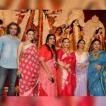 Hrishitaa Bhatt Instagram - May Goddess Durga's divine blessings be always with you! . . . . . . #hrishitaabhatt #bollywoodactress #mumbaiinfluencer #mumbaiinstagrammers #mumbaidaily #mumbaigram #mumbaifashion  #bollywoodfashion #bollywoodstyle #indianactress #glitz #glamourous #navratri #navratrispecial #navratrioutfit #navratrifestival #durgapuja2022 #durgapujo #durgapuja #imtiazali #ranimukherjee #tanishamukherjee