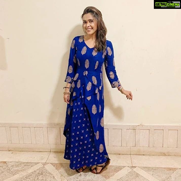 Hrishitaa Bhatt Instagram - Decked up in blue to enjoy Day 3 of #navratri2022 . . Outfit - @rivaajclothing . . . . . #hrishitaabhatt #bollywoodactress #mumbaiinfluencer #mumbaiinstagrammers #mumbaidaily #mumbaigram #mumbaifashion  #bollywoodfashion #bollywoodstyle #indianactress #glitz #glamourous #navratri #navratrispecial #navratrioutfit #navratrifestival #bluelook