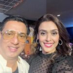 Hrishitaa Bhatt Instagram - Attended the special screening of Babli Bouncer, directed by my dear friend Madhur Bhandarkar. The film was a complete entertainer with great performances, especially Tamannah❤❤ Beat wishes to the entire team 💞 . . . . . #hrishitaabhatt #Bollywoodactress #bollywoodstar #bollywoodstyle #Bollywoodfashion #madhurbhandarkar #tamannahbhatia #tamannaah #bablibouncer #bollywoodmovie #bollywood #screening #moviepremiere #movie #bollywood #disneyplushotstar #hotstar