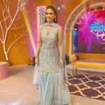 Hrishitaa Bhatt Instagram - Dont miss the repeat telecast of #Rangoli episode at 11pm tonight on @ddnational @ddnationalrangoli . . . Wardrobe Courtesy- @sequinzeindia Stylist- @stylebyriyajn Assisted by- @Moreprachi__ @riyagarg3882 Jewelry- @shillpapuriidesignerjewellery Makeup- @makeovrsbyritaa @manish_kerekar . . . . . . . #hrishitaabhatt #bollywoodactress #mumbaiinfluencer #mumbaiinstagrammers #mumbaidaily #mumbaigram #mumbaifashion  #bollywoodfashion #bollywoodstyle #indianactress #glitz #glamourous #alldressedup #fashioninspiration #lookoftheday #ddnational #ddnationalrangoli #rangoli