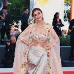 Hrishitaa Bhatt Instagram - Walking the red carpet for the movie 'Don't worry Darling' at the Venice film festival. . . Wearing: @gazalguptacouture Styled by: @niyati_gogri Jewellery by: @shillpapuriidesignerjewellery @stylebyriyajn . . . . #hrishithabhatt #venicefilmfestival #venicefilmfestival2022 #venice #festivaldivenezia #venezia2022 #filmfestival #biennalecinema2022 #festivaldelcinemadivenezia #festivaldelcinema #bollywoodstar #bollywoodfashion #bollywoodactress #internationalfilmfestival #indianactress #fashioninspiration #dontworrydarling #redcarpet #redcarpetfashion #venicefilmfestivalredcarpet