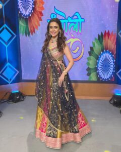 Hrishitaa Bhatt Instagram - Be sure to watch the repeat telecast of #Rangoli Monsoon special episode at 11pm tonight on @ddnational 
@ddnationalrangoli 
.
.
Wardrobe Courtesy- @CharmisDesign
Stylist- @stylebyriyajn
Assisted by- @Moreprachi__ @riyagarg3882 
Jewelry: @tarannumjewelry @shillpapuriidesignerjewellery
Makeup- @makeovrsbyritaa
@manish_kerekar
.
.
.
#hrishitaabhatt #Rangoli #DDNational #DoordarshanNational
#Bollywood #BollywoodSongs  #Evergreensongs  #bollywoodactress #mumbaiinfluencer #mumbaiinstagrammers #mumbaidaily #mumbaigram #mumbaifashion  #bollywoodfashion #bollywoodstyle #indianactress #glitz #glamourous  #alldressedup #fashioninspiration #lookoftheday #lehenga