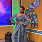 Hrishitaa Bhatt Instagram - Be sure to watch #Rangoli Aamir Khan and Shreya Ghoshal special episode which airs on Sunday at 8 am & 7:30 pm and also on next Saturday at 10pm only on @ddnational . . . . . Styled by - @stylebyriyajn Assisted by- @moreprachi__ Outfit- @masumimewawallaofficial Jewellery - @tarannumjewelry Coordinated by - @moushumibanerji Makeup- @manish_kerekar Hair- @makeovrsbyritaa . . . . . . . #reels #hrishitaabhatt #bollywood #fashion #bollywoodactress #bollywoodreels #reelkarofeelkaro