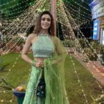 Hrishitaa Bhatt Instagram - Let’s make this Diwali joyous and bright,💥 Let’s celebrate in true sense this festival of light💫 . . . . . Stylist- @stylebyriyajn Assisted by- @riyagarg3882 Outfit- @houseofsilvereene Jewellery - @ruhanibytanu Potli - @deebaco_official Coordinated by- @moushumibanerji . . . . . #hrishitaabhatt #reel #reelsinstagram #reelitfeelit #reelkarofeelkaro #diwali #diwalioutfits #shootday