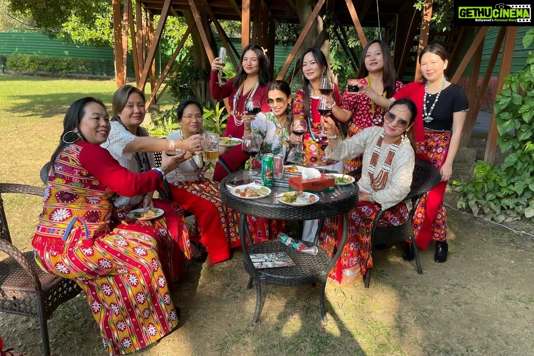 Hrishitaa Bhatt Instagram - Celebrating festive time with the gang β€π§‘π . . . . . #hrishitaabhatt #bollywoodactress #mumbaiinfluencer #mumbaiinstagrammers #mumbaidaily #mumbaigram #mumbaifashion #bollywoodfashion #bollywoodstyle #indianactress #womenpower #arunachalpradesh #arunachal #arunachaltourism #arunachalfestival #besties #friends #funtime Arunachal Pradesh