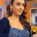 Hrishitaa Bhatt Instagram - Oh hey there! Be sure to watch #Rangoli which airs on Sunday at 8 am & 7:30 pm and also on next Saturday at 10pm. . . Styled by- @stylebyriyajn Assisted by - @_manseeyy_ Outfit- @tabeerindia Pr- @teamdyegram Coordinated by - @moushumibanerji . . . . #reels #hrishitaabhatt #bollywood #travel #italy #rome #fashion #bollywoodactress #bollywoodreels #reelkarofeelkaro