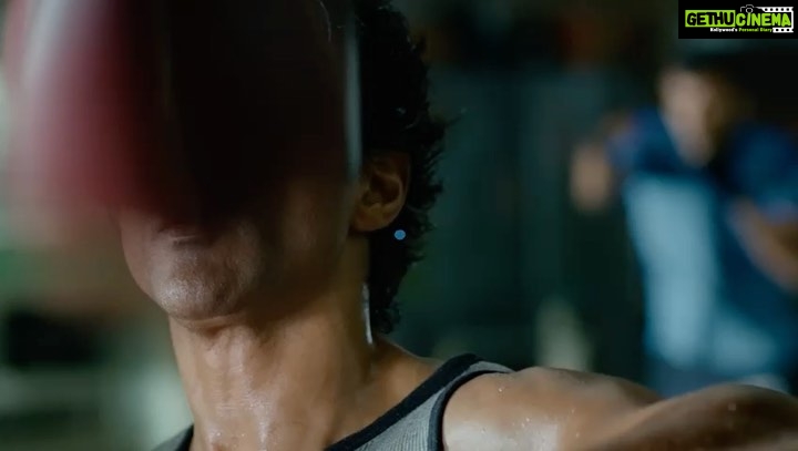Hussain Dalal Instagram - Get ready for a knockout in just 2 days. #ToofaanOnPrime releasing on 16th July @primevideoin @excelmovies @romppictures @faroutakhtar #PareshRawal @mrunalthakur @ritesh_sid @rakeyshommehra @vjymaurya @ozajay @shankarehsaanloy @zeemusiccompany @jaduakhtar #AnjumRajabali @kassimjagmagia @vishalrr