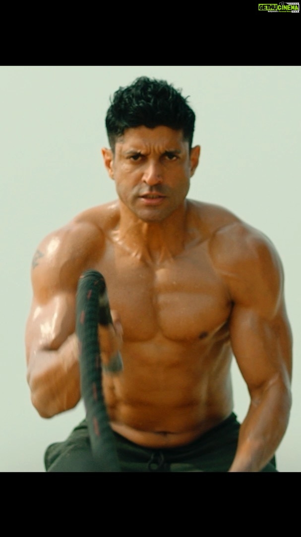 Hussain Dalal Instagram - Jo hai namumkin, wahi karna hai ek din. It’s time to break barriers and unleash the storm within you. #ToofaanTitleTrack out now @siddharth.mahadevan @jaduakhtar @shankarehsaanloy @tubbys_music @faroutakhtar @mrunalthakur #PareshRawal @primevideoin @excelmovies @romppictures @ritesh_sid @rakeyshommehra @vjymaurya @ozajay @zeemusiccompany #AnjumRajabali @kassimjagmagia @vishalrr #ToofaanOnPrime