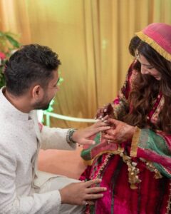 Hussain Dalal Instagram - Kayi saal pehle … aaj ke din.. meri mohabbat ka janm hua tha… Happy birthday to the greatest love of my life @zeebamiraie ♥️ May you have the best day ever and May Allah fullfill all your wishes, aameen :) 🧿