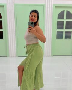 Inaya Sultana Instagram - Feel beautiful age later 🥰

All about today with 
@deeptinadiminti_pmu 

#picoftheday #art #cute #mumbai #funny #onlineshopping #foryoupage #comment #fashionblogger #instafashion