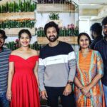 Inaya Sultana Instagram - Congratulations and all the best for your #luckylakshmanmovieondec30th movie @syedsohelryan_official @harithagogineni @vijayanand4444