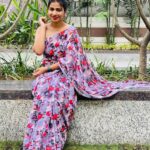 Inaya Sultana Instagram - Swipe<<< #saree #sareelove #fashion #sarees #sareelovers #onlineshopping #sareesofinstagram #sareefashion #sareedraping #indianwear #sareeblouse #india #ethnicwear #indianwedding #love #traditional #handloom #kurti #wedding #lehenga #sareeindia #silksaree #silksarees #indianfashion #sareelover #silk #style #instagram #sareestyle #sareecollection