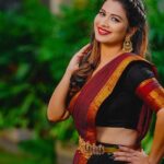 Inaya Sultana Instagram - Proud be desi. Simply can’t take this off, or I never. Outfit by @gummadidalashashi.label Stylist @aparna_chowdaryy__ #traditional #fashion #art #saree #wedding #love #ethnicwear #india #indianwear #indianwedding #instagram #onlineshopping #style #photography #tattoo #sareelove #instagood #traditionalart #ethnic #trending #handmade #traditionaltattoo #indian #indianfashion #culture #sarees #beautiful #sareelovers #instafashion #bride
