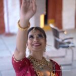 Inaya Sultana Instagram - 🙏 Outfit:@navyasri_mandava Styling: @stylebyrajasree Mua:@makeupbychandusha Jewellery:@shubampearls Photography: @suresh_upputuri @teamperfectframes Outfit:@navyasri_mandava Styling: @stylebyrajasree Mua:@makeupbychandusha Jewellery:@shubampearls Photography: @suresh_upputuri @teamperfectframes #templevibes #templejewellery #temple #ugadi #festival