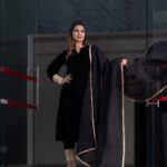 Inaya Sultana Instagram - Elegant black kaaftan for ramdan kareem 💞🌙 Designed by @starrydreamsofficial Pc : @satishkumarteku #ramdnkreem #ramdan2023 #fashion #kaftaan #indiantraditionalwear #eleganceblack #blackdresses #kaftaanstylesuits