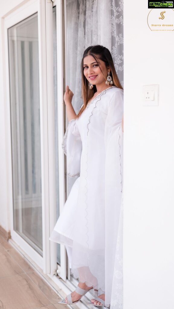 Inaya Sultana Instagram - Ramzan Special Collection! In Frame @inayasulthanaofficial Designed by @starrydreamsofficial Photography by @satishkumarteku #ramzanspecial #costume #whitedress #designer #designerwear #costumedesign #celbritystyle #fashionstyle #fashionphotographer