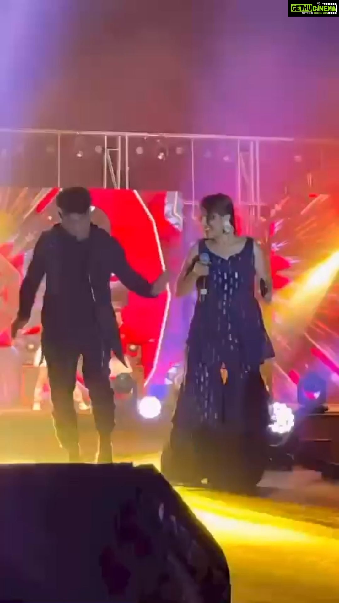 Indravathi Chauhan Instagram - Rocked the day with The RockStar himself @thisisdsp sir🥰🤟😎 And Thankyou @veltechuniversityofficial students You made my day❤️🥰🙏🏻
