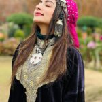 Ishaani Krishna Instagram - 🤍 #kashmir #devadeva #trend #trending #reels #instareels
