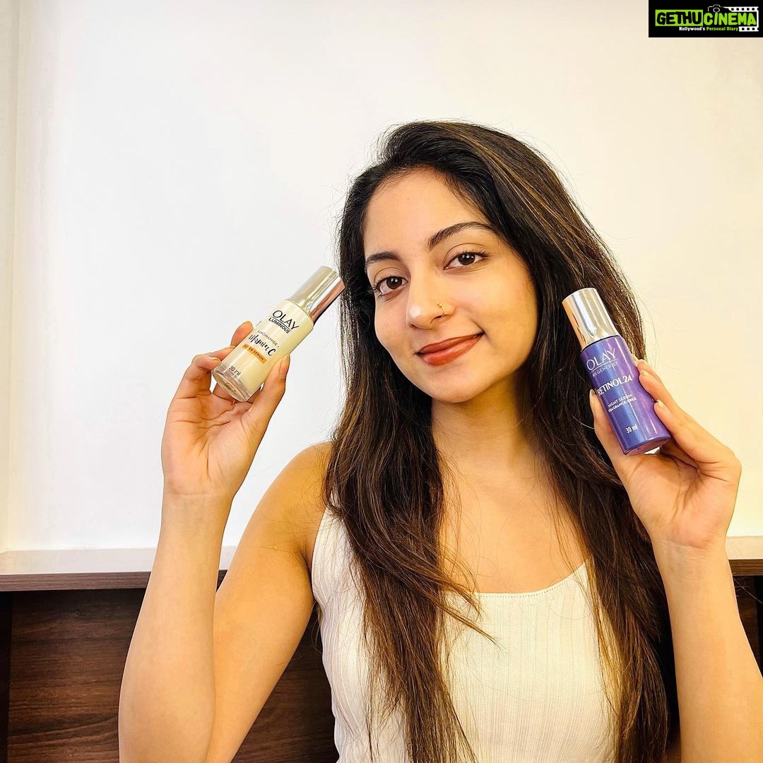 Ishaani Krishna Instagram - Filled up your shopping carts yet? I just did mine and added my favourite serums from @olayindia on the Nykaa Pink Friday Sale 🥰 Olay’s Vitamin C Super Serum & Retinol 24 Serum are perfect for your Am and Pm Regime as they have the star ingredient Niacinamide that penetrates 10 layers deep into the skin. Both serums are fast absorbing & non greasy and also help you achieve that radiant glow from within ✨ Vitamin C Serum helps in reducing dark spots & blemishes whereas Retinol Serum helps in providing overnight hydration & is beauty sleep in a bottle. Also best part that you can grab them at a flat 30% off only on the Nykaa Pink Friday Sale. So go get shopping 🛍️🤪💖 #Ad #OlayVitaminCSerum #OlayRetinol24Serum #AmPmSkincare #NykaaPinkFridaySale