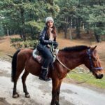 Ishaani Krishna Instagram - 🐎🤎 PC : Manzoor Bhai 🫶🏻 Pahalgam