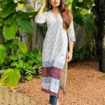 Ishaani Krishna Instagram - 22 🌸 Outfit from - @ethnic.weaves