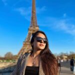 Ishaani Krishna Instagram – 🖤 Eiffel Tower, Paris, France