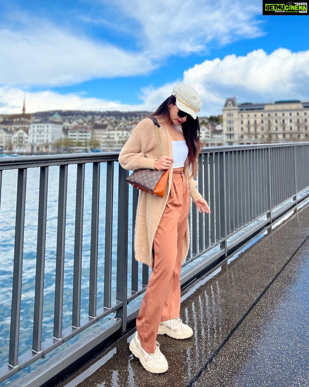 Ishaani Krishna Instagram - 🤎 Zürich, Switzerland