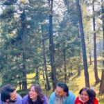 Jankee Parekh Instagram - … Kyunki Pyaar Dosti Hai ❤️ #kashmirdiaries