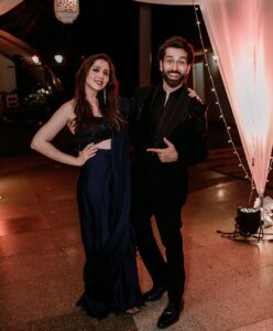 Jankee Parekh Instagram - The sunscreen to my sunburnt heart 💙

.
.
.

Style @stylingbyvictor x @sohail__mughal___ 
Suit: @grosons_official * @triptigoy