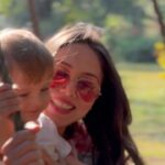 Jankee Parekh Instagram - 🎶Gallan teri meethiya main Saari raat sundaa jau… Nazar na lag jaaye pyaar Saare jag se chupau …💫 Just mother & son things.. If you know you know ❤️💫 P.S. Love your composition @rochakkohli ❤️