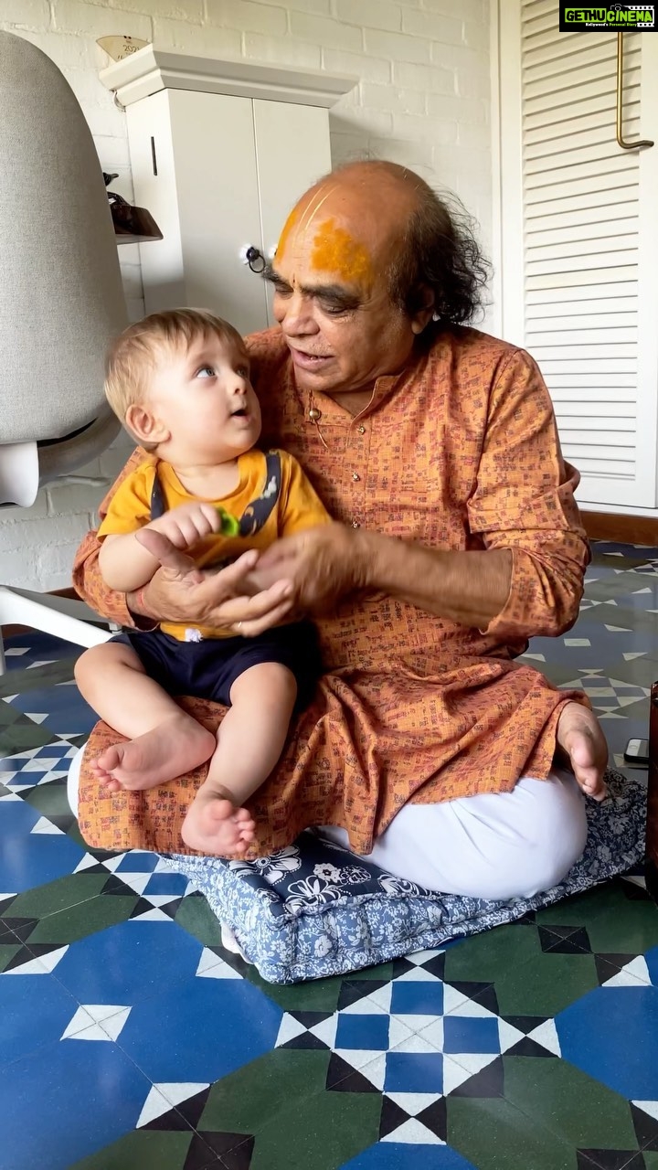Jankee Parekh Instagram - Hi World, I have heard the sound of music ever since I was in the womb. Mumma used to play Mozart tracks every night ( still does) and also sang for hours with her Guruji. I have heard his voice so much that when I met for the first time there was an instant connect. I also had my first lesson with him which was so powerful, that it shook me up… quite literally😃 Mumma says ‘Music’ heals the soul and Dadda says ‘Rhythm’ is the basis of everything in life! I guess that’s where my name also comes from.. Have a Sufilicious day, you all!❣️ #TheSufiStory #SufiAndFolks