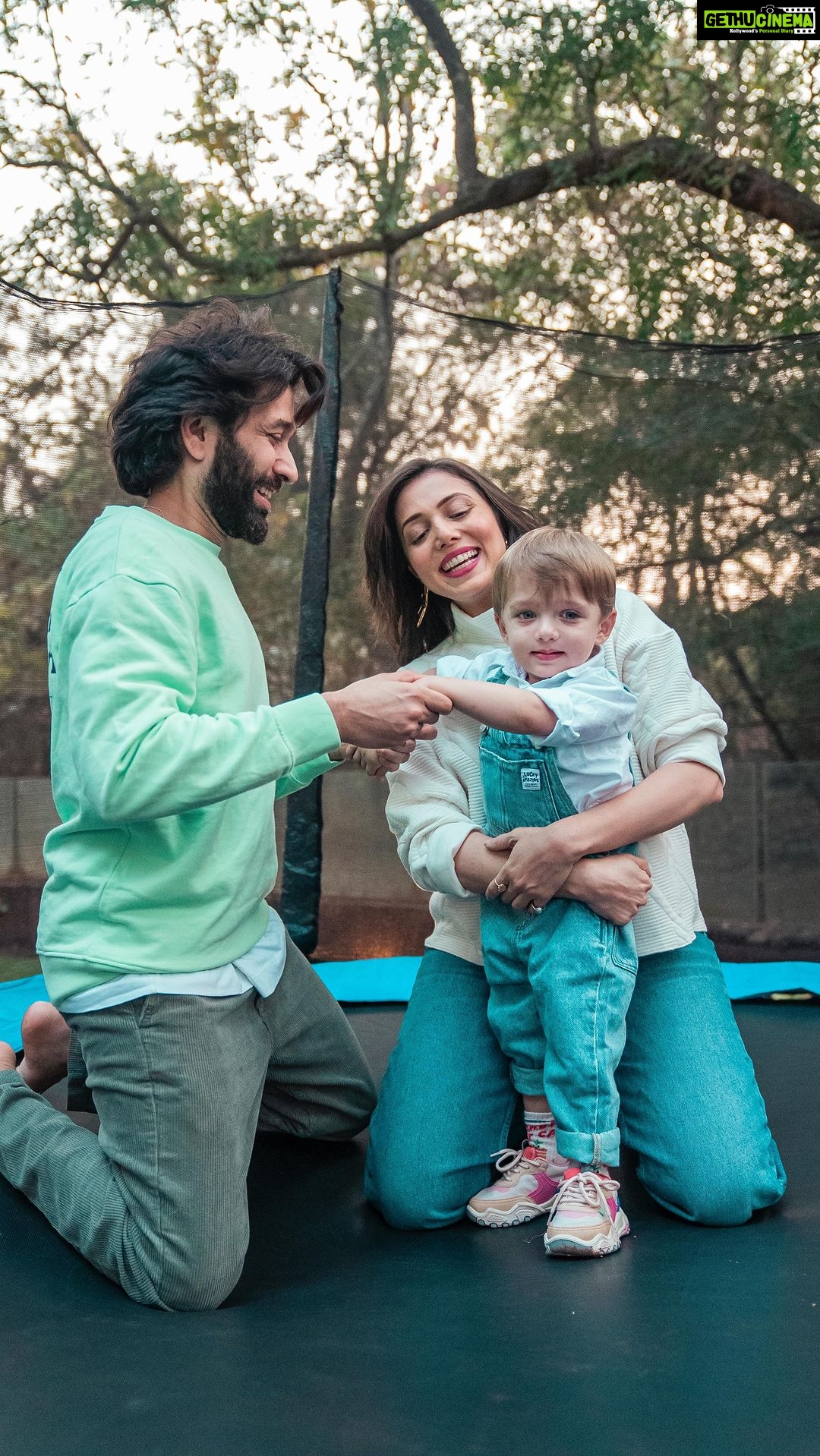 Jankee Parekh Instagram - 🎶 Tu hawa jaise ghul jaata hai mujh me, Mujhe apna ghar mil jaata hai tujh mein.. We used to laugh at every cliche which came with parenthood only to realise that so much of it now hits home. Not to say life was any less fulfilling or beautiful when it was just the two of us but it’s hard to sometimes put into words what it feels to be around a life you have jointly created with your thought, prayer & the actual deed and that he is so much of the both of you but yet so much more of himself, his karma & his soul purpose. Thank you for being our wind, sun & home @babysufim ❤️ Happy tw😍 P.S. thank you @oshojain_ for your words which feel like they were always ours. @uncut.lokesh for your beauty & lens of compassion